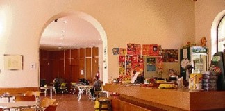 Concessionário do bar do Centro da Juventude foi-se embora e não pagou dívidas Notícias das Caldas