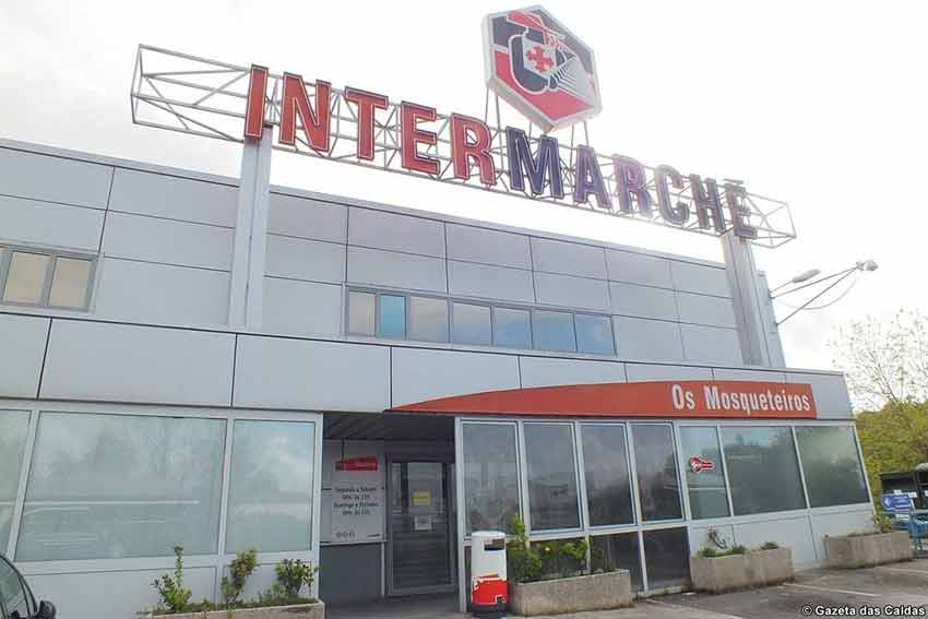 Funcionários do Intermarché das Caldas com salários em dia mas sem emprego