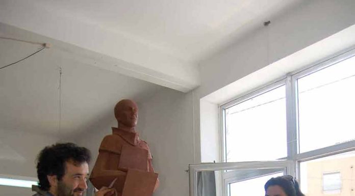 Bolota assinala 25 anos de carreira com exposição na Amadora