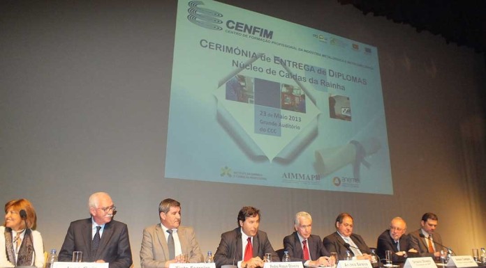 Secretário de Estado do Emprego em cerimónia de entrega de diplomas do Cenfim