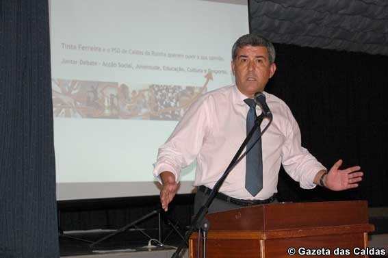 Tinta Ferreira promete reforço na área social mantendo os impostos baixos no concelho