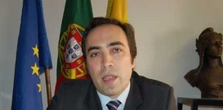 João Frade é chefe de gabinete de presidente em exercício, Tinta Ferreira
