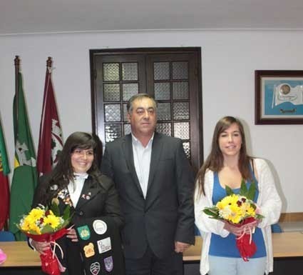 Junta do Carvalhal entregou subsídios de natalidade e bolsas de estudo