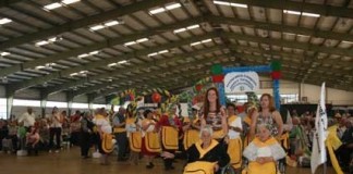 Mil idosos festejaram Santos Populares