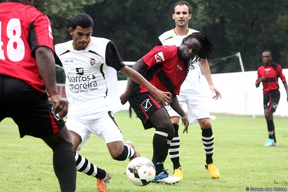 Caldas joga terceiro lugar do Torneio do Oeste com o Casa Pia