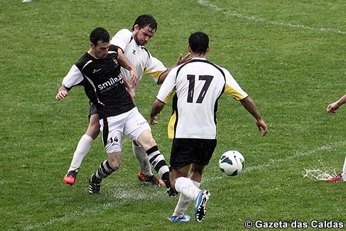 Marinhense-Caldas jogada a jogada