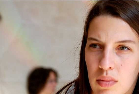 Designer de jóias caldense ganha concurso em Londres