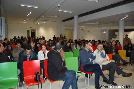 Perguntas sobre modelo educativo de Óbidos sem resposta porque este terá que ser feito com os contributos “de todos”