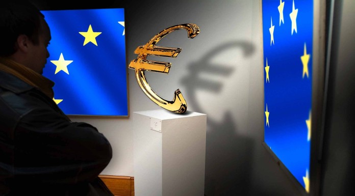 Pagar impostos residindo noutro país