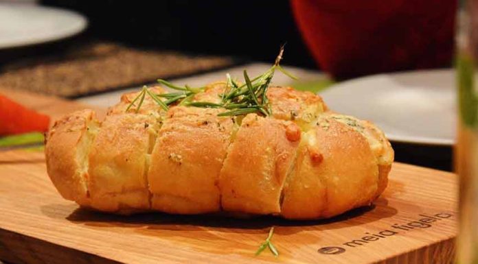 Gastronomia e cerâmica no restaurante Meia Tigela