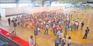 Procura maior do que a oferta de lugares na Praça da Fruta