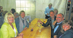 Nove mil convivas consumiram quatro toneladas de marisco na Foz do Arelho