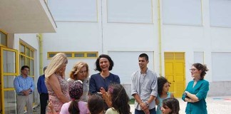 Secretária de Estado visitou centros de apoio a crianças e idosos em Caldas e Óbidos