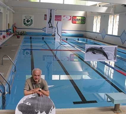 Uma instalação na piscina dos Pimpões