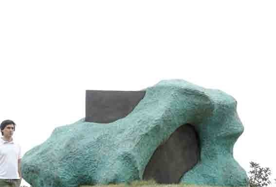 Thierry Ferreira tem uma escultura num parque urbano na China