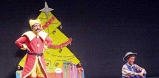 Crianças tiveram espectáculo e lanche gratuito no CCC