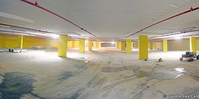 Parque subterrâneo vai custar 1 cêntimo por minuto mas primeira hora é gratuita