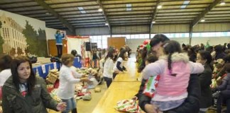 “Desembrulhar Sorrisos” com magia, teatro e música