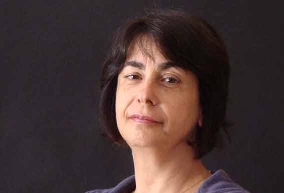 Artista plástica Dulce Nunes expõe desenhos sobre os Açores Gazeta das Caldas