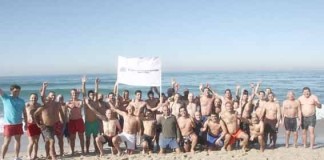 Phoz Plage faz o primeiro banho de mar do ano há meio século