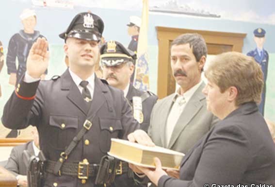 Um caldense na força policial da cidade de Perth Amboy Gazeta das Caldas