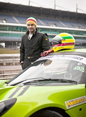 “Estou bem adaptado à sociedade inglesa e gosto bastante da vida que tenho por aqui” Gazeta das Caldas