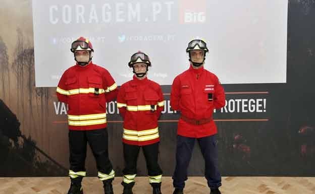Bombeiros recebem hoje novos fatos anti-chamas Gazeta das Caldas