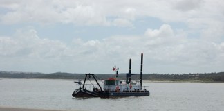 Navegação interdita na Lagoa devido às dragagens Gazeta das Caldas