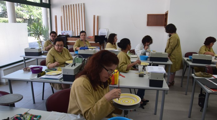 Cencal inicia curso de Pintura e Decoração Cerâmica em Alcobaça Gazeta das Caldas