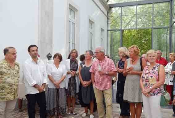 Aprendizes do Linhas da Terra expõem peças de cerâmica no Parque Gazeta das Caldas