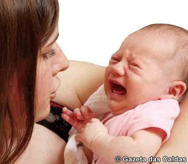 Crrying-baby-with-mum