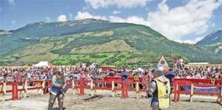 Jovens de A-dos-Negros ganham prémios em combates medievais Gazeta das Caldas