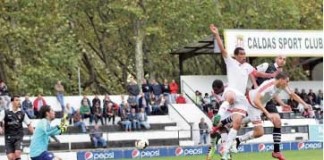 Quando os defesas se sobrepõem aos ataques Gazeta das Caldas