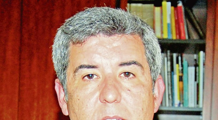 Hugo Oliveira e Tinta Ferreira na Comissão Política Distrital do PSD Gazeta das Caldas