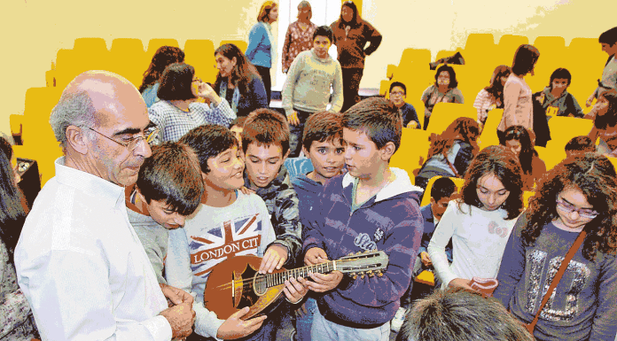 Alunos do Bombarral ouviram música medieval e renascentista Gazeta das Caldas