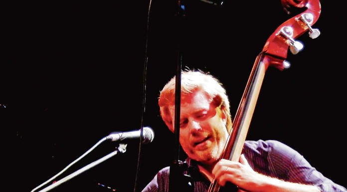 Mário Reis inspira-se em temas da Nazaré para criar “Mar Cão”