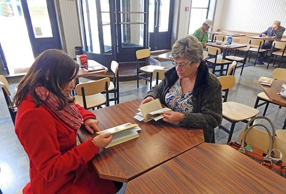 Biblioteca Municipal saiu à rua para celebrar os 18 anos Gazeta das Caldas
