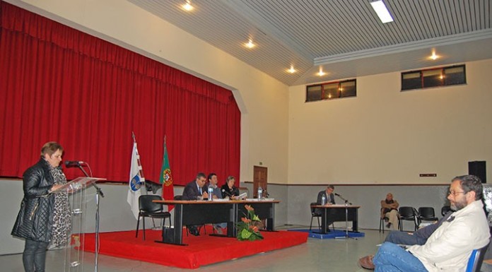 Oposição caldense vota contra orçamento da Câmara das Caldas para 2016 Gazeta das Caldas