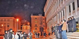 Rancho folclórico de Alvorninha cantou as Janeiras em frente à Câmara Gazeta das Caldas