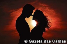 casal-apaixonado-silhueta