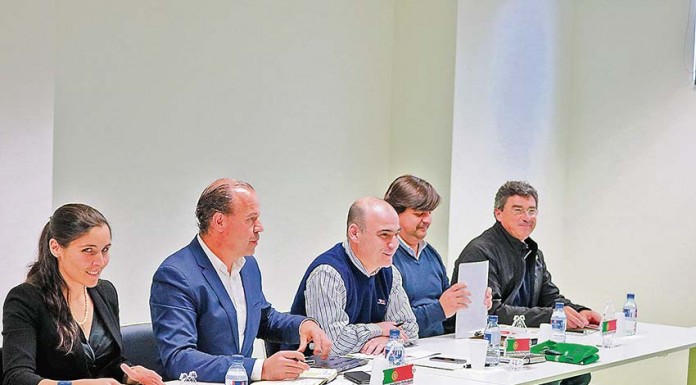 Autarquias do Oeste juntas no apoio aos suinicultores