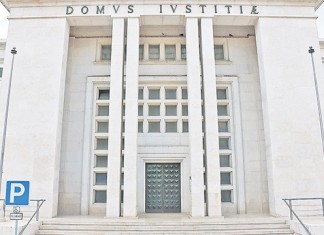 Quatro anos e nove meses de prisão para homem que matou amigo na Nazaré