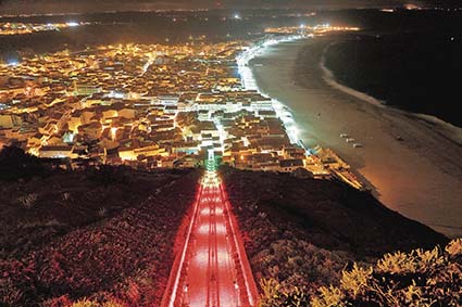 Nova iluminação no ascensor da Nazaré
