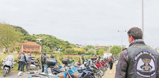 Centenas de motards na Foz do Arelho