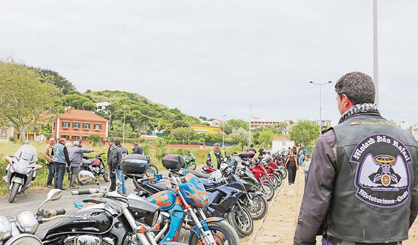 Centenas de motards na Foz do Arelho