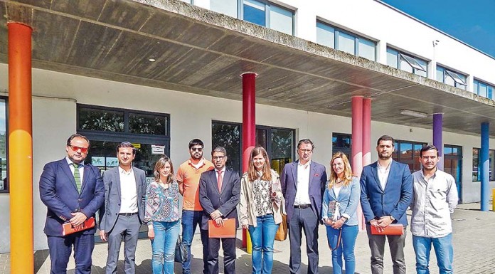 Deputados do PSD visitaram Colégio Rainha D. Leonor