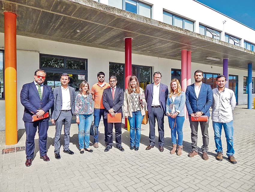 Deputados do PSD visitaram Colégio Rainha D. Leonor