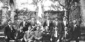 A Sociedade Filarmónica e Recreativa Gaeirense começou por ser uma Tuna