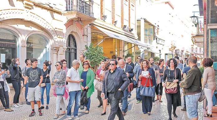 “Exit” da Molda leva peças de cerâmica ao comércio caldense