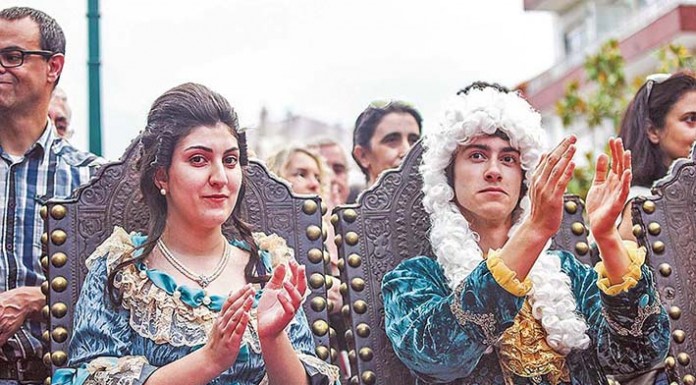 D. João V regressou às Caldas, encheu a Praça da Fruta e trouxe animação à cidade